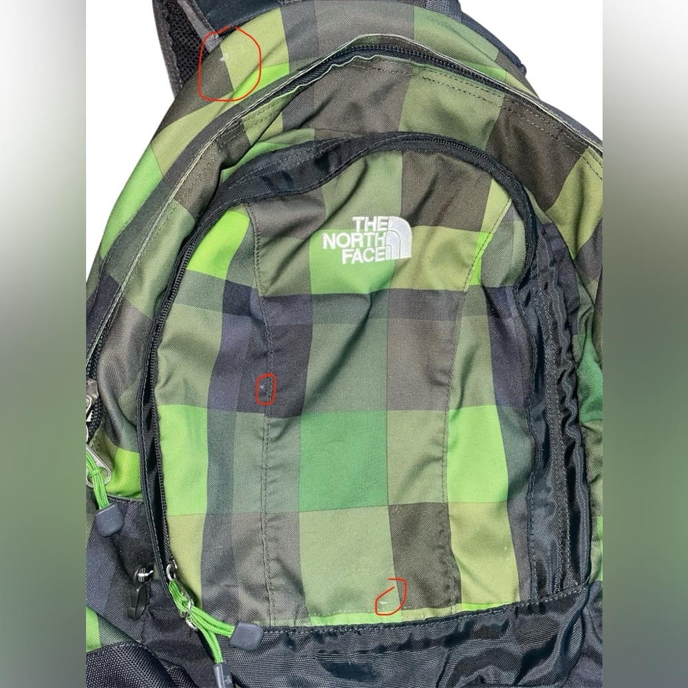 The North Face Vault Backpack - Picture 8 of 9